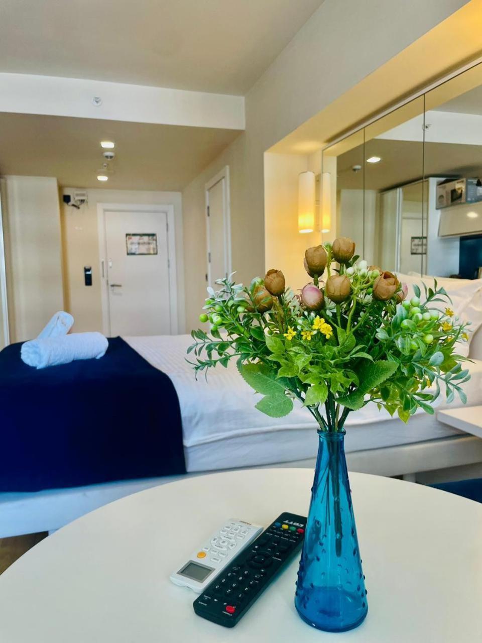 Lux Apart Hotel 555 巴统 外观 照片